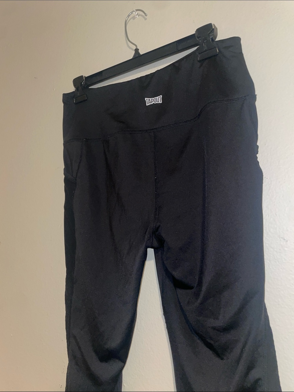 Tapout Black High-Waist Cropped Activewear Leggings Size L - Picture 3 of 4
